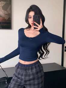 DAZY 女士夏季蕾丝拼接蝴蝶结装饰修身上衣，休闲性感 - 藏蓝色 - 查看 5