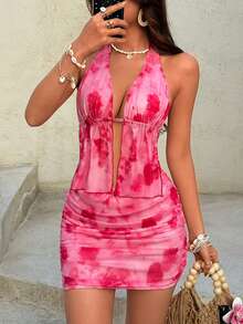 Sundraya Women's Tie-Dye Printed Knit Mesh Backless Faux Flower Vest With Bow Embellishment And Pleated Mini Skirt Set, Suitable For Parties, Dates, Afternoon Tea, The Beach, Carnivals, And Summer Wear. Pink Beach Set, Two Pieces Beach Outfit, Women's Beach Set, Pink Printed Beach Set, Beach Skirt Set. - Multicolor - View 3