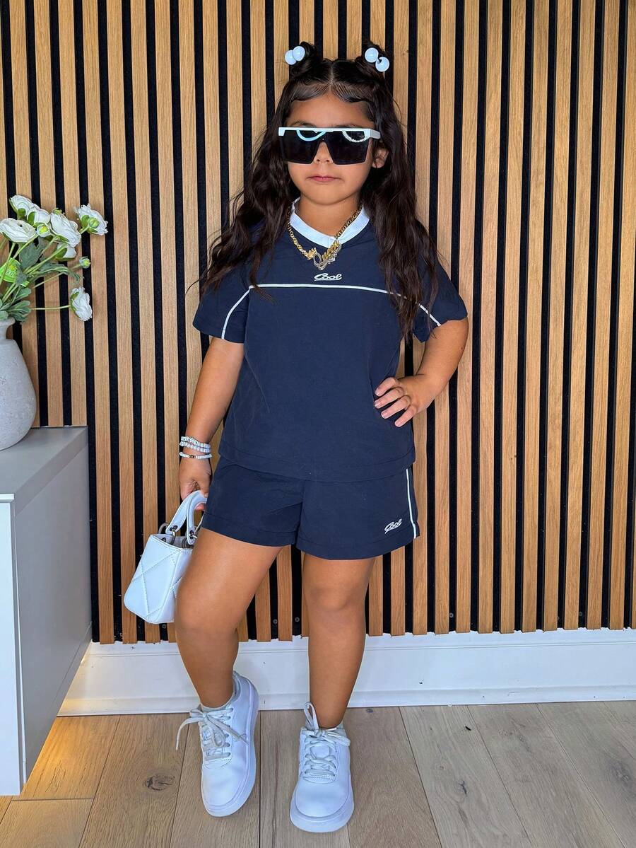 DAZY Young Girls V-Neck Korean Style Short Sleeve Shirt And Shorts 2 Pieces Set - Blue - View 1