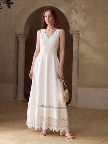 MOTF PREMIUM ĐẦM DÀI THANH LỊCH CHO NỮ, CỔ XƯA KHOÉT, KHÔNG TAY, CHẤT LIỆU REN PHỐI HỢP VÀ KHOÉT KHE. - trắng - Xem 6