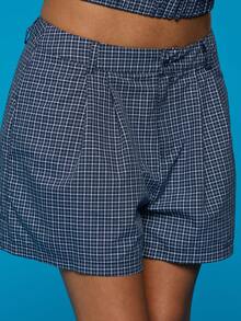 COUREZ Confira os shorts de cintura baixa e comprimento médio sob medida / Shorts azuis femininos para a primavera/verão dos anos 2000. Shorts curtos e charmosos para sair no verão. - Azul - Ver 7