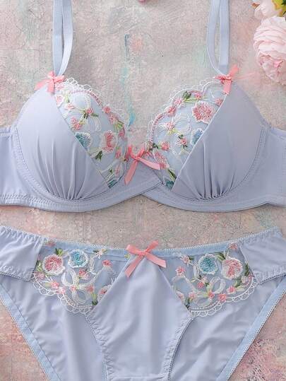 Valentine's Day 2pcs Floral Embroidery 3/4 Cup Padded Push Up Romantic Comfortable Daily Wear Women Lingerie Set