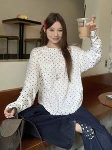 DAZY 女款圓領寬鬆長袖長版波點圖案T恤，校園風印花上衣 - 黑與白 - 查看 4