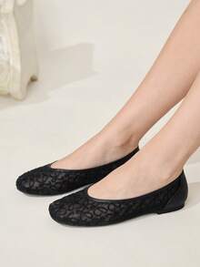 CUCCOO CHICEST 黑色网面花朵方头平底鞋，舒适柔软，简约百搭，适合通勤穿着。 - 靜夜黑色2 - 查看 6