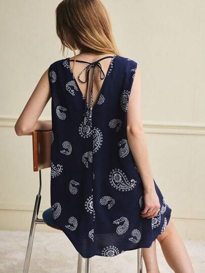 Écloséra Elegant Vintage Back V-Neck Tie-Free Waistnut Flower Sleeveless Spring/Summer Blue Floral Women's Resort Dress Women's Elegant Dress Women's Floral Flowy Dress Summer Dress Spring Dress Festival Dress Beach Dresses Elegant Dress For Women Casual Dresses Floral Dress Blue Dress