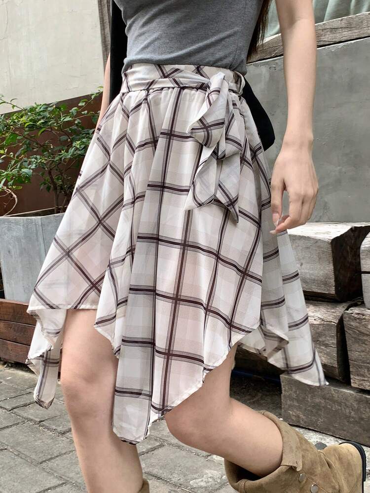 Women's Plaid Asymmetric Hem Short Casual Skirt
