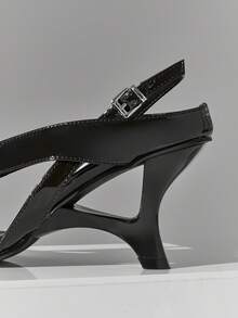 SHUZIA 女士时尚休闲后带雕花坡跟人字拖凉鞋 - 黑色 - 查看 6