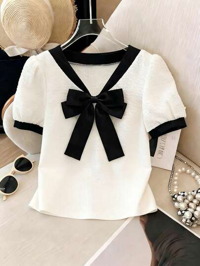 Franclia 女士优雅休闲V领针织弹力泡泡褶皱面料拼接黑色蝴蝶结装饰短袖T恤，纯色百搭，夏季必备