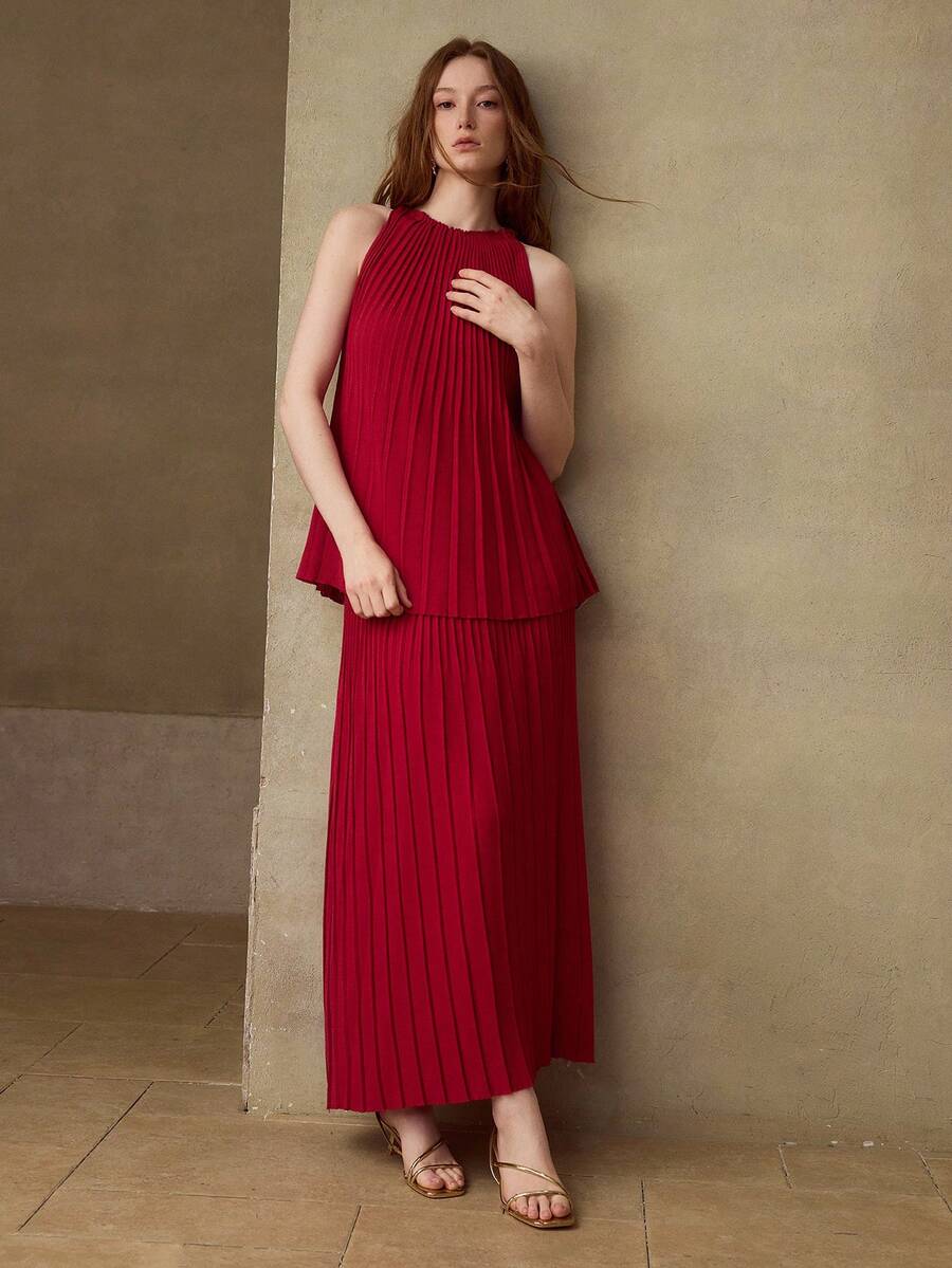 MOTF PREMIUM FRENCH STYLE ELEGANT RED KNIT TOP AND SKIRT SET FOR WOMEN - Red - View 2