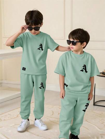 2pcs/Set Kids Tween Boys Casual Versatile Printed Pattern Mixed Thick And Thin Ribbed Round Neck Short Sleeve T-Shirt And Jogger Pants Knit Outfit,Boy Clothes,Sweatpants,Boys Summer Clothes ,Outfit Sets,School Tops,Back To School Clothes Boys,Black Graphic T Shirt,Fall Pants
