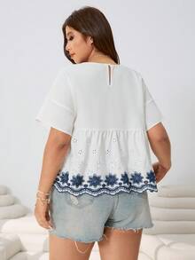 Solflare Áo kiểu dáng rộng rãi, cổ tròn, tay ngắn, kiểu dáng thường ngày, mùa xuân/hè, cạp chun dệt, phối ren thêu màu xanh navy tương phản, áo cỡ lớn màu trắng, thích hợp cho đi làm, dự tiệc, lễ hội âm nhạc, đi học, nghỉ mát, thời trang đường phố, đi chơi thường ngày, mặc được nhiều dịp, có thể mặc riêng hoặc phối lớp. - Nhiều màu - Xem 3