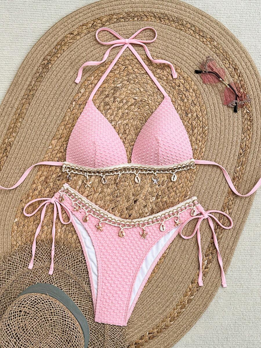 Swim Vcay Bộ bikini Springbreak gồm áo yếm và quần tam giác buộc dây bên hông, chất liệu vải dày dặn, thích hợp cho các bữa tiệc biển mùa hè, bikini họa tiết biển với phụ kiện móc len, bộ bikini phong cách boho. - Hồng - Xem 1