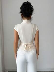 Elenzga 新款V领系腰短袖衬衫，法式设计休闲通勤百搭女式上衣，春秋季 - 杏色 - 查看 2