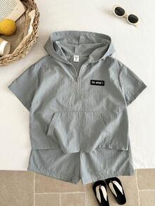 SHEIN 2件套儿童/青少年男童休闲百搭舒适立领拉链宽松短袖上衣和短裤套装，适合学校、花园、海滩、生日、春夏等场合。 - 灰色 - 查看 4