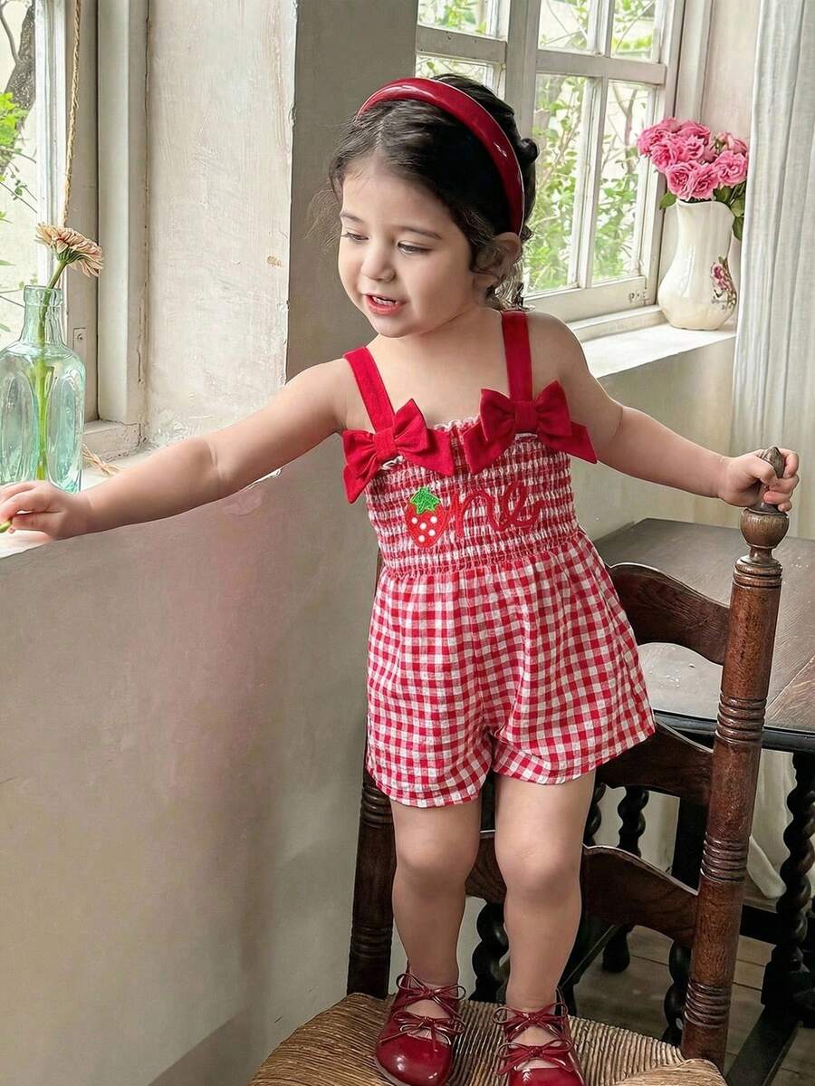 SHEIN LMoss Kids 女婴可爱休闲红白格子草莓图案蝴蝶结装饰连体衣 - 彩色 - 查看 1