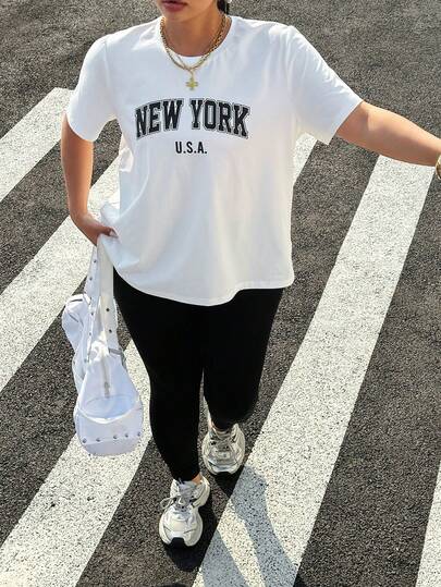 Muchica Bộ đồ nữ cỡ lớn in chữ, cổ tròn, tay ngắn gồm áo thun và quần, kiểu dáng thường ngày.