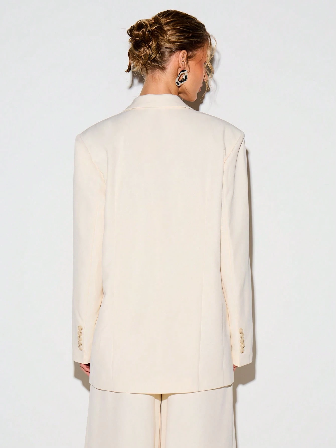 KIZN Blazer crème oversize à revers