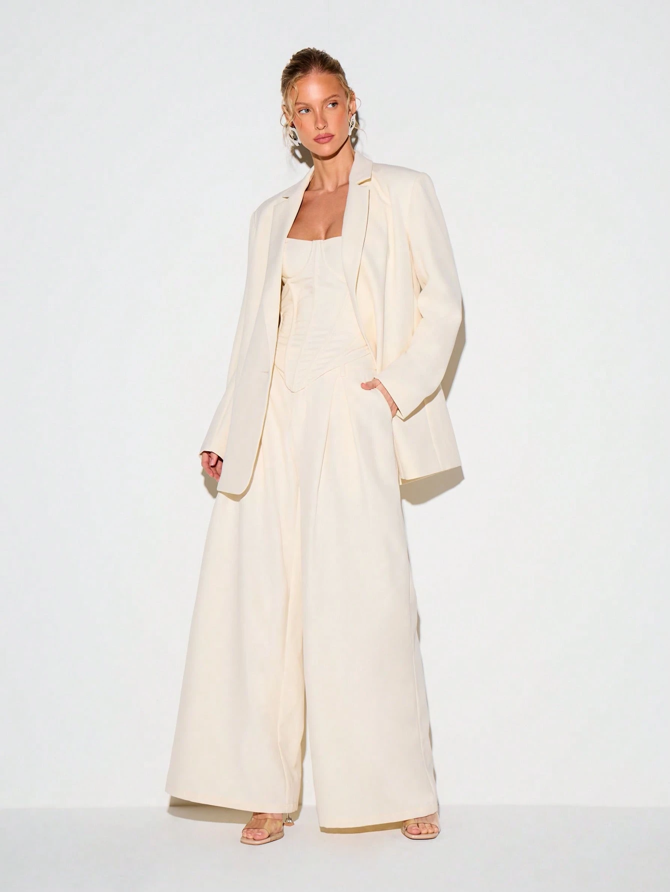 KIZN Blazer crème oversize à revers