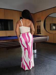 Tyla Gomez Women Fashionable High-Waisted Slim-Fit Bodycon Skirt Maxi Women Outfit - Hot Pink - View 2