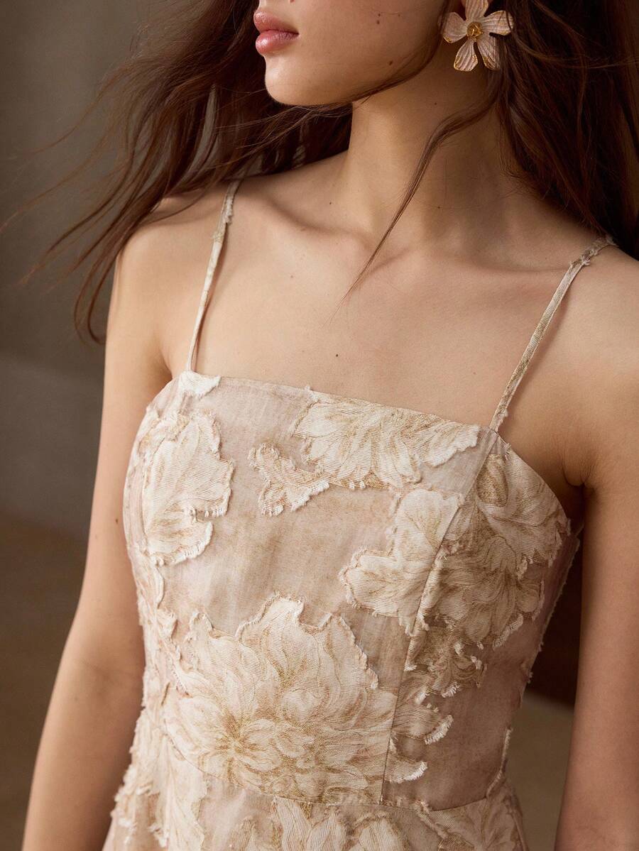 MOTF PREMIUM Đầm dài nữ chất liệu có họa tiết, màu kaki nhạt. - Màu be - Xem 2