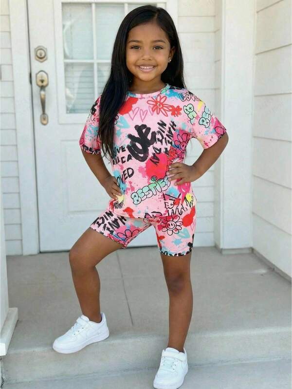 SHEIN Young Girl Summer Casual Street Chic Cute Splatter Paint Graffiti Print Short Sleeve T-Shirt + Shorts Set, Bohemian Holiday Style, Sporty, Music Festival, School Outfit