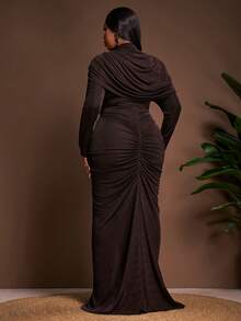 Veslaya Nouvelle robe maxi élégante à manches longues, taille cintrée, en tissu brillant marron, pour le printemps/été. Convient pour les occasions comme les rendez-vous, les fêtes, les galas, la Saint-Patrick, le style western, nomade, les anniversaires, les remises de diplômes, les étudiants, le quotidien, les vacances, la croisière, la plage, le bronzage, le streetwear, les invités de mariage, les déplacements, les brunchs, l'aéroport, le style Y2K, le vintage. Grandes tailles. - Tabac - Voir 4