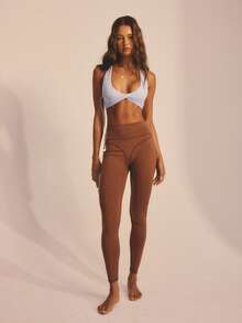 Aralina 休闲运动春夏运动短裤前部细节度假沙滩紧身裤巧克力色 - 棕色 - 查看 7