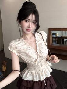 DAZY 女士花卉刺绣V领褶皱时尚百搭约会休闲衬衫 - 米色 - 查看 8