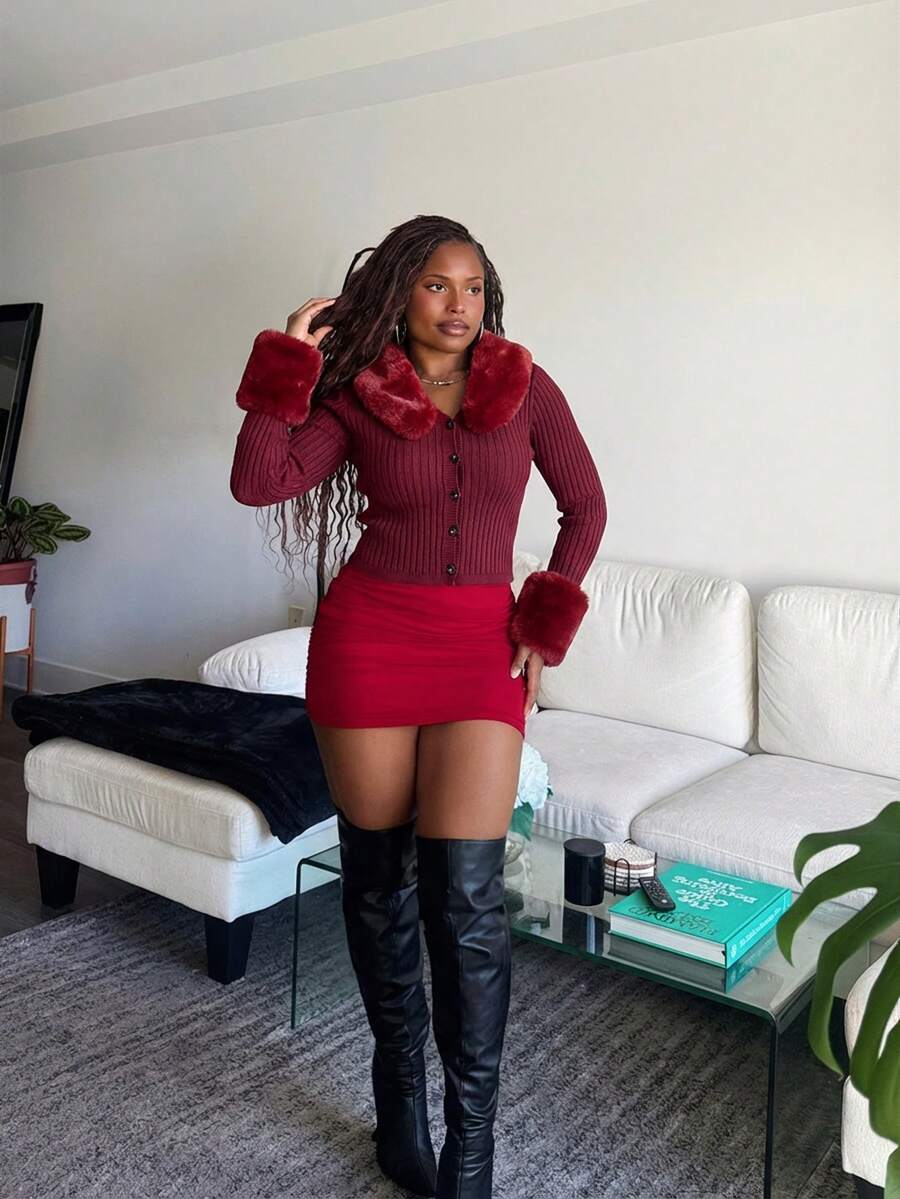 Tyla Gomez 羊羔绒领毛边袖紧身黑色长袖开衫,秋冬季长袖上衣 - 酒紅色 - 查看 1