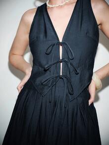 Lumivelle Women's 2-Piece Set, Denim Style Deep V-Neck Cropped Camisole With Tie Strap And A-Line Pleated Mini Skirt, Casual Street Chic Fashion For Daily, Holiday - Dark Green - View 5