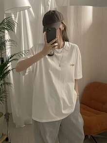 DAZY Damen Buchstaben- und Blume Muster Oversized T-Shirt mit Drop Shoulder, Grafik-Tees für Frauen - Weiss - Übersicht 4