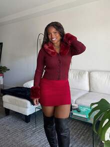 Tyla Gomez 羊羔绒领毛边袖紧身黑色长袖开衫，秋冬季长袖上衣 - 酒紅色 - 查看 5