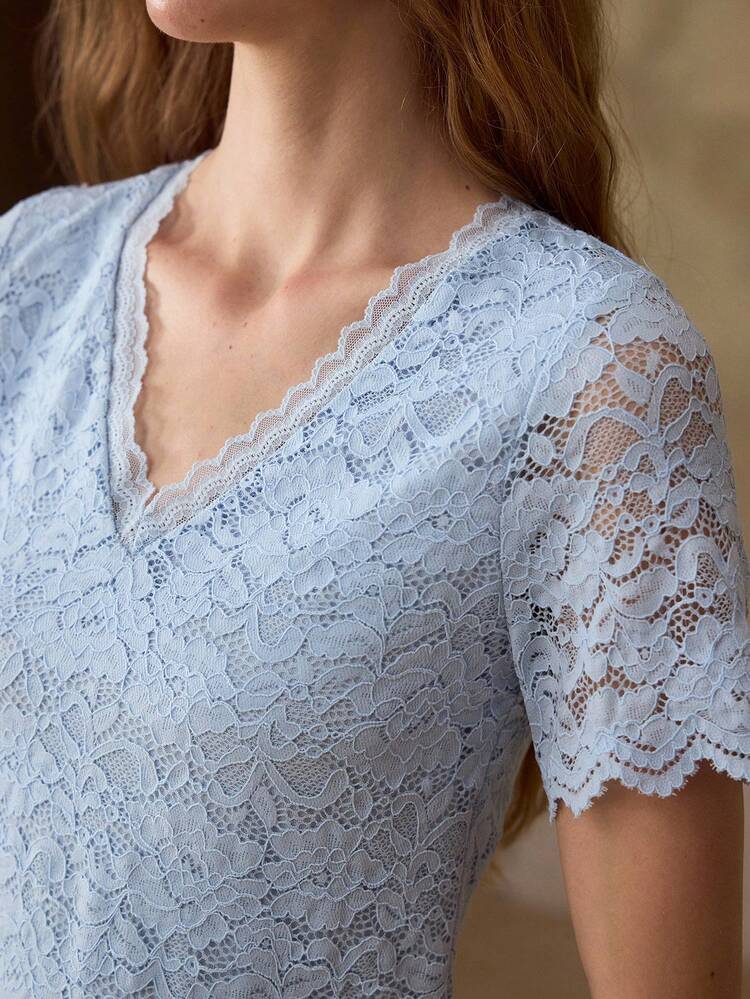 WOMEN'S LACE V-NECK SHORT SLEEVE FITTED T-SHIRT, SUMMER