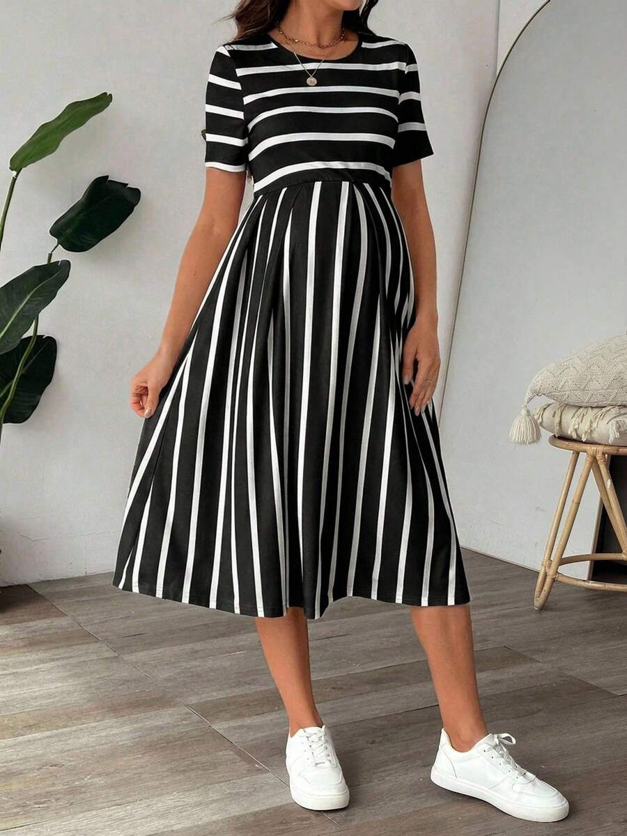 SHEIN Robe de maternité rayée à col rond, décontractée, pour tous les jours et les fêtes - Noir - Voir 1
