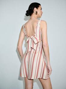 Lumivelle Women's Elegant Retro Striped Print Wavy Hem Sleeveless Dress, Fashionable And Chic For Summer - Multicolor - View 2