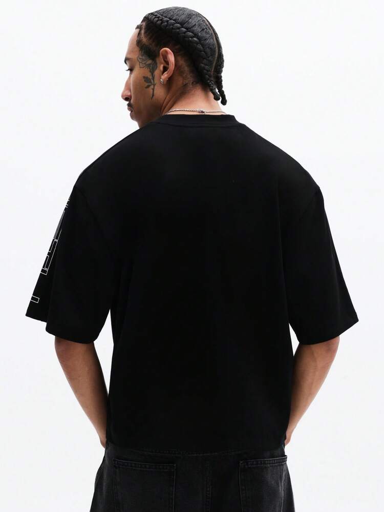サイドプリントのオーバーサイズグラフィックTシャツ