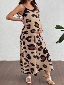 SHEIN Vestido casual de maternidad con estampado de leopardo, tirantes finos y cuello en V para el verano - Caqui - Ver 5