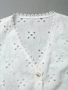 GlowEve 女士镂空刺绣单排扣流苏下摆宽松外套 - 随机花卉图案 - 白色 - 查看 4