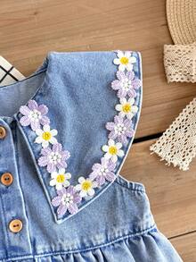 LMoss Kids Young Girl' Floral Trim Collar Blue Denim Sleeveless Loose Dress - Light Wash - View 7