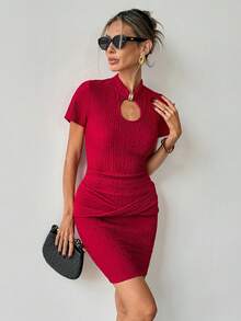 SHEIN Holidaya 女士高端纹理酒红色紧身连衣裙 - 酒紅色 - 查看 5