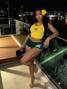 Slaydiva 早春新款，春夏音乐节，情人节，复活节休闲简约基础款Y2K街头甜美畅销款，日常约会，辣妹风，性感运动风，休闲度假圆领无袖LA英式羊毛上衣，黄色背心+超短裤，迷你裤，流苏装饰，星形钩针图案，深绿色短裤，女士毛衣套装 -A - 彩色 - 查看 6