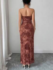 Rafferiza 女士优雅褶皱扎染网纱印花收腰无肩带开衩派对连衣裙 - 咖啡 - 查看 2