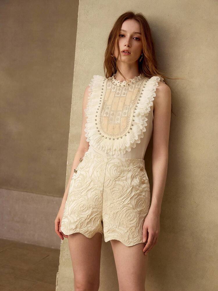 WOMEN JACQUARD FLORAL BUTTON DECORATED SHORTS