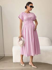 MaterniWear 夏季孕妇装 工作服 孕妇工作套装 孕妇工作连衣裙 这款优雅的粉色条纹棉质连衣裙非常适合孕妇，适合工作或休闲场合。它舒适透气，并配有可调节的抽绳腰带，确保贴合身形。它具有经典的复古风格。孕妇夏季休闲条纹腰带连衣裙 女士连衣裙 Zanzea 女士连衣裙 女士连衣裙 女士休闲连衣裙 女士夏季连衣裙 棉质连衣裙 女士吊带裙 条纹连衣裙 女士野餐连衣裙 女士度假套装 女士休闲连衣裙 孕妇装 棉质中长连衣裙 - 粉色 - 查看 5
