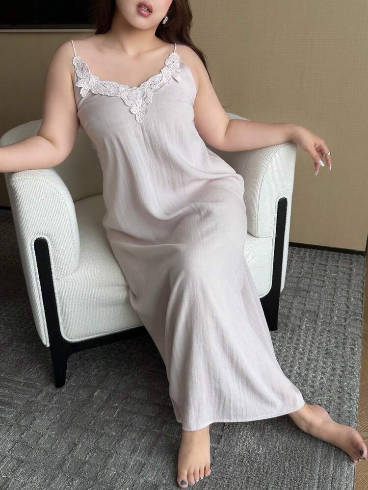 Dazy Plus Plus Size Women Vacation Style Floral Trim Spaghetti Strap Long Nightgown, Spring/Summer
