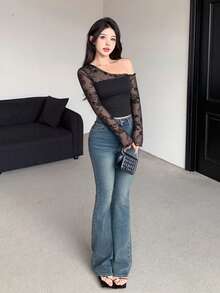 Dazy Designer Áo kiểu nữ thanh lịch, gợi cảm, họa tiết hoa, phối lưới, cổ lệch, tay dài. - màu đen - Xem 4