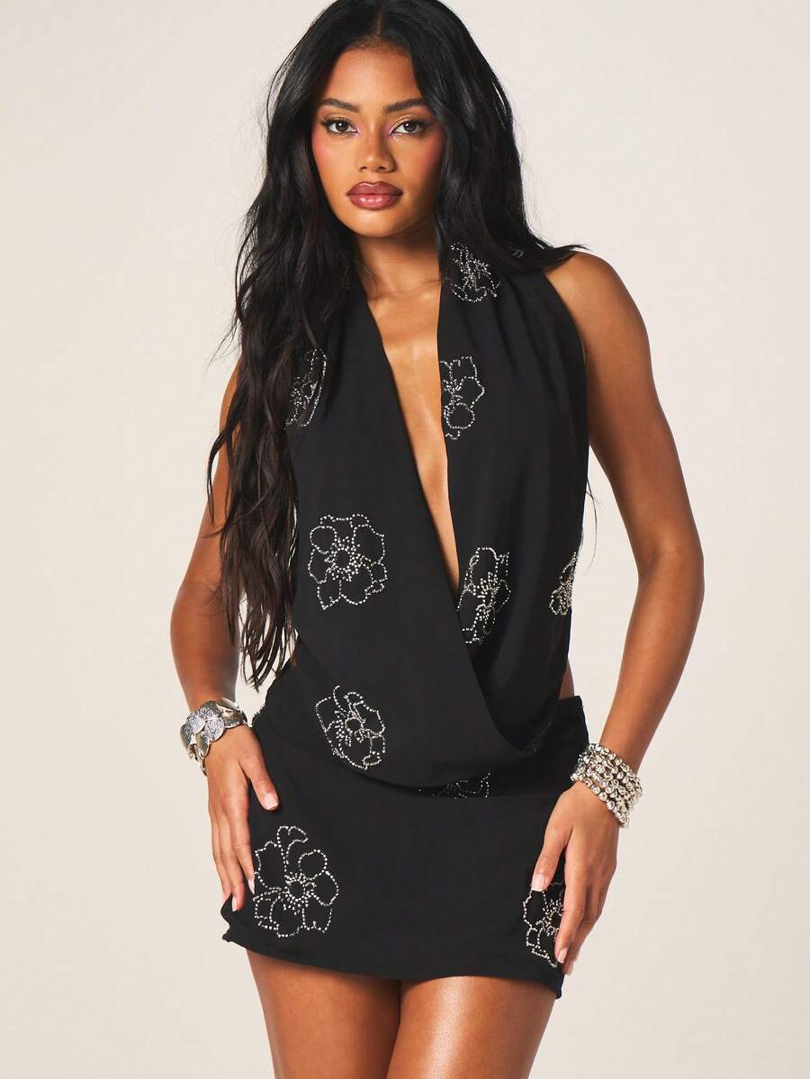 MISSGUIDED Bộ đồ hai mảnh gồm áo hai dây cổ yếm và chân váy ngắn đính sequin họa tiết hoa, hở lưng, thích hợp cho tiệc tùng, câu lạc bộ và buổi tối. - màu đen - Xem 1