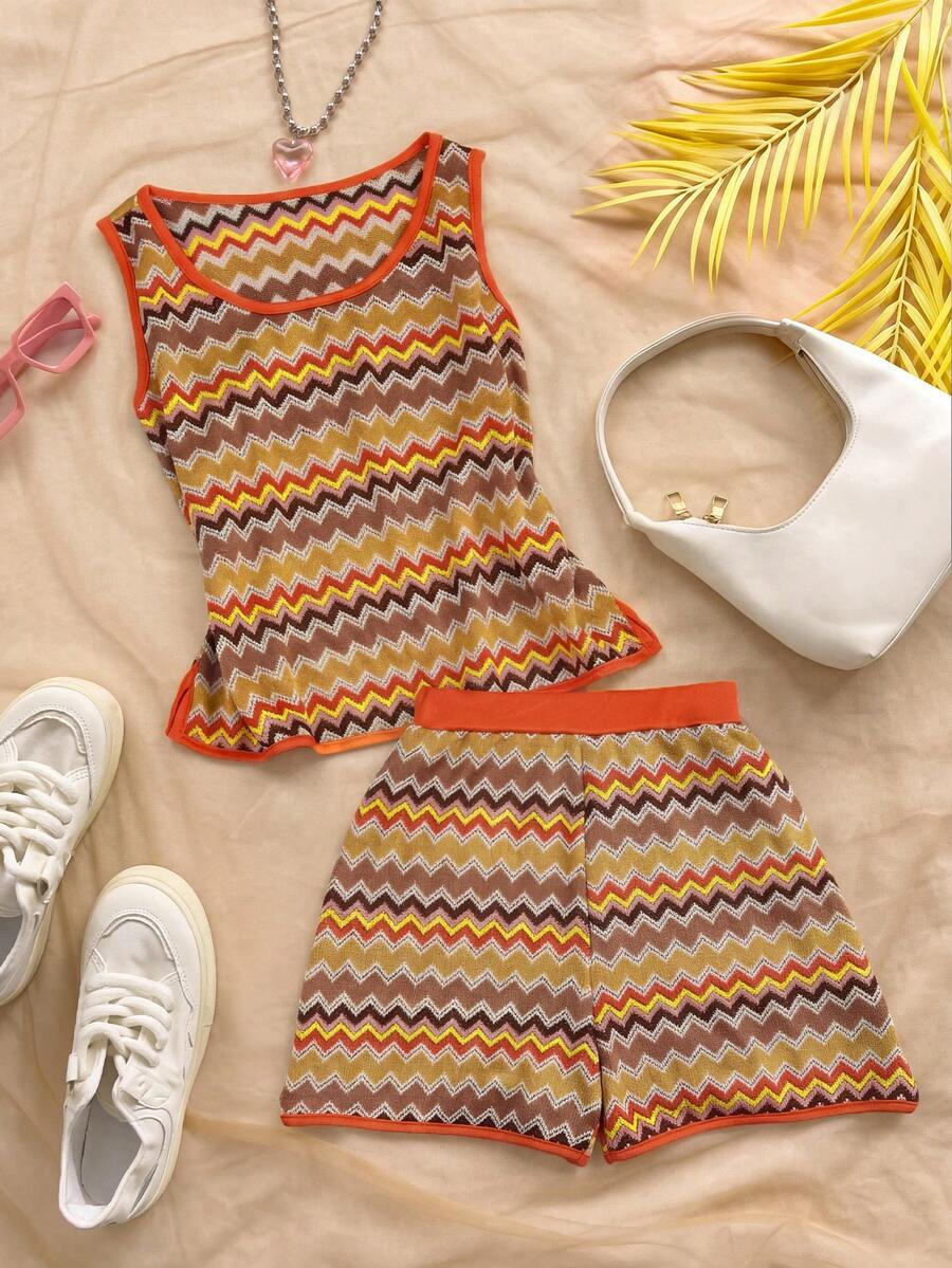 GlowEve Conjunto casual de 2 piezas de top de tirantes con cuello redondo y rayas onduladas, y shorts para mujer - Naranja - Ver 1