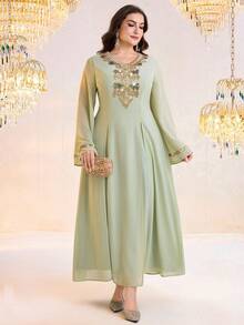 Al Najma Vestido largo de manga larga elegante con bordado y parches de lentejuelas para mujer de talla grande - verde menta - Ver 6