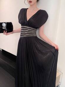 DAZY 女士V领无袖腰部拼接长款优雅连衣裙/吊带裙 - 黑色 - 查看 3